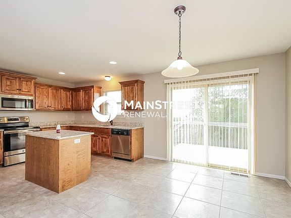 4th image of 407 192nd St
