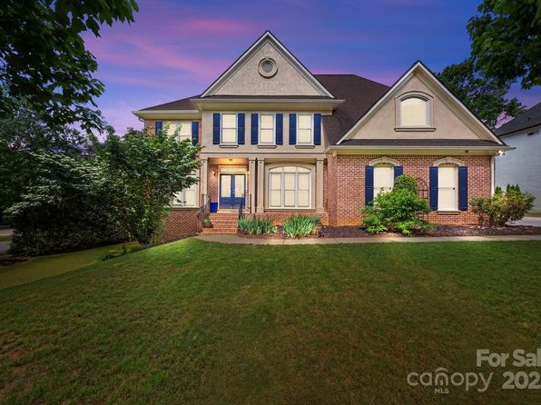 18305 Dembridge Dr, Davidson, NC 28036