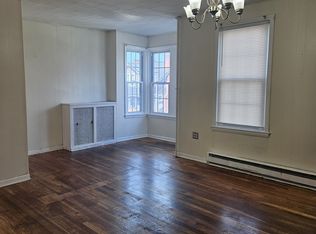 126 George St APT 2, Troy, NY 12183
