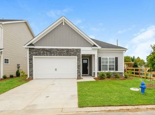 302 Crooked Pine Ct, Hopkins, SC 29061