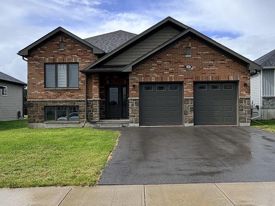 10 Redwood Dr