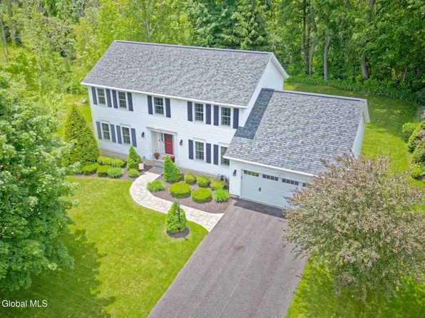 42 Michelle Drive, Clifton Park, NY 12065