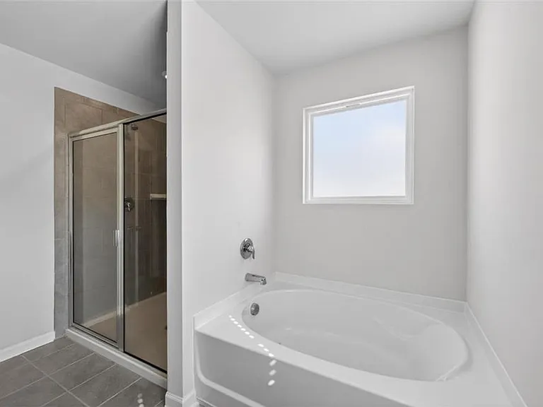 7566 Jennadee Dr — Photo 21