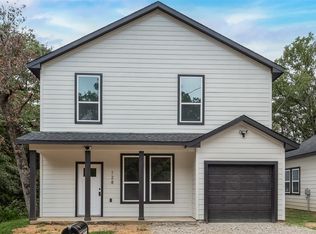 128 Little Feather Rd, Mabank, TX 75156