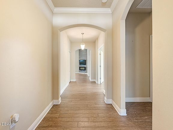 3rd image of 3873 Dorsiere Ave