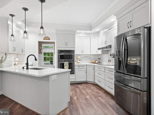 11871 Knollcrest Ln, La Plata, MD 20646