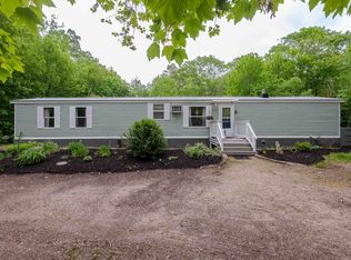 321 Chestnut Hill Rd, Rochester, NH 03867
