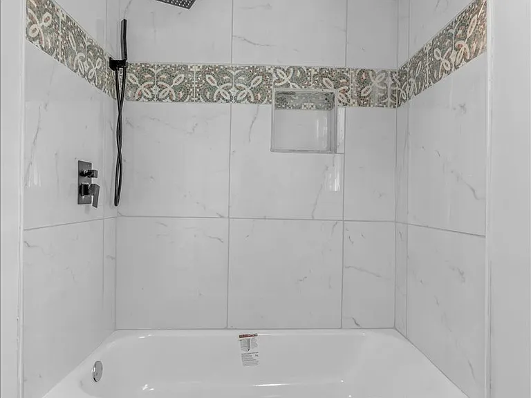 2080 Bluffton Way — Photo 18