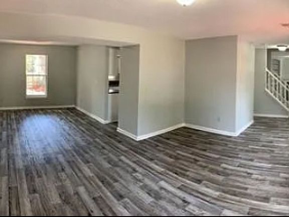 3rd image of 8326 Coventry Ct