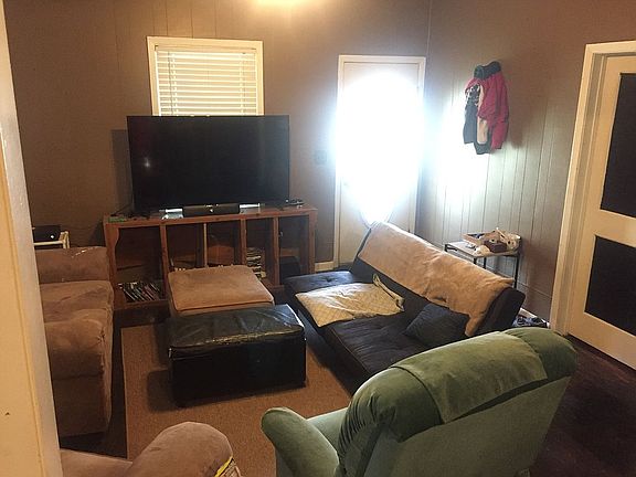 5th image of 744 Bates St