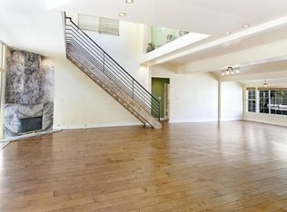 3946 Ventura Canyon Ave, Sherman Oaks, CA 91423