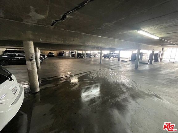 5th image of 8567 Balboa Blvd