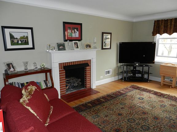 5th image of 9835 S Avers Ave
