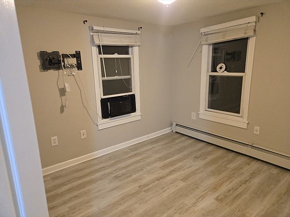 2nd image of 4 Conover St