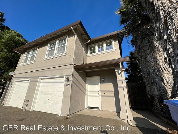 3rd image of 1009 Sibley St #10811719