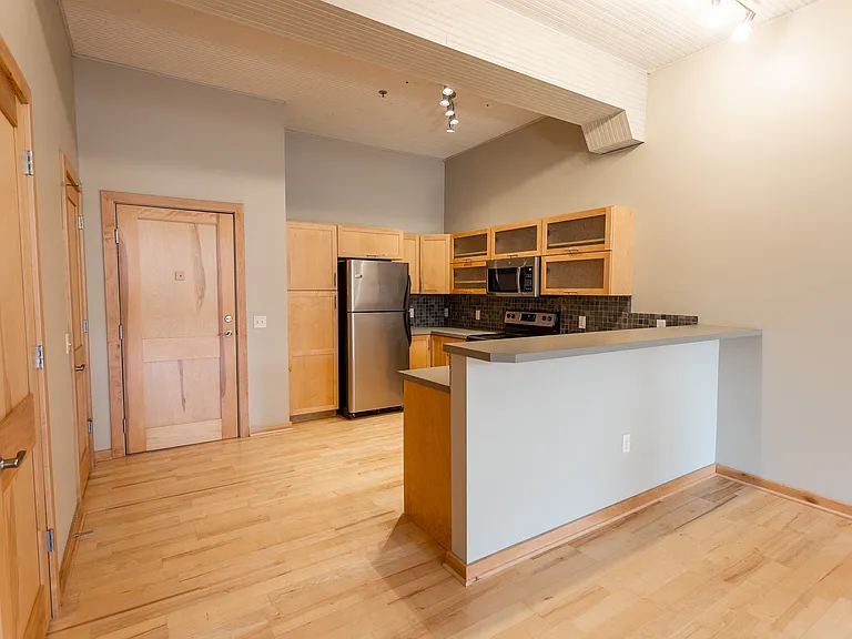 600 N Main Ave — Photo 28