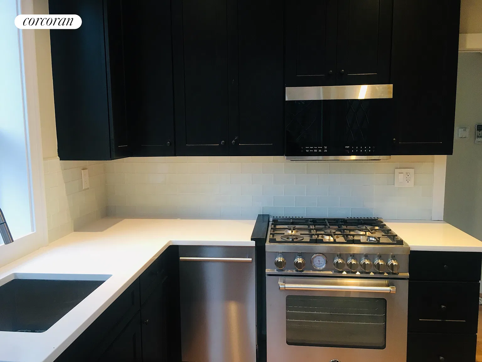 109 Gates Avenue — Photo 3