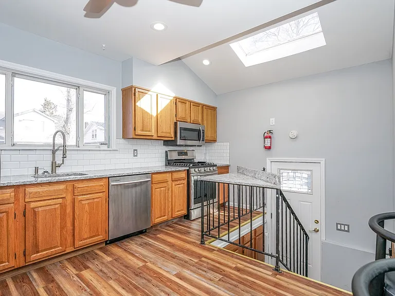 1259 Oakland Ave #2 — Photo 5