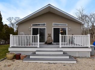 430 Montauk Hwy, East Quogue, NY 11942