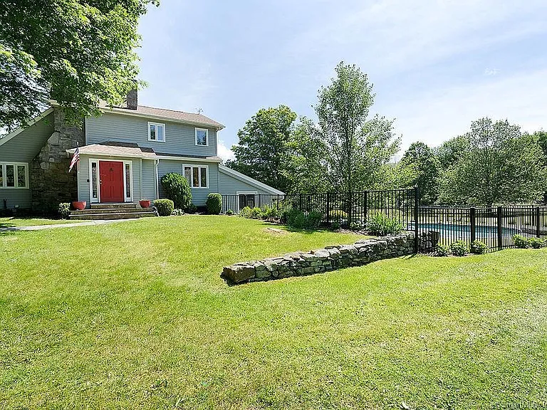 143 Melius Rd — Photo 2