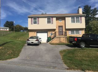 6829 Shoestring Hill Rd, Waynesboro, PA 17268