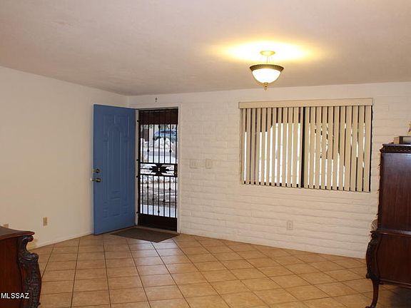 5th image of 435 E Windy Vista Pl