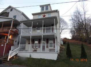 1208 Hemlock St, Coal Township, PA 17866