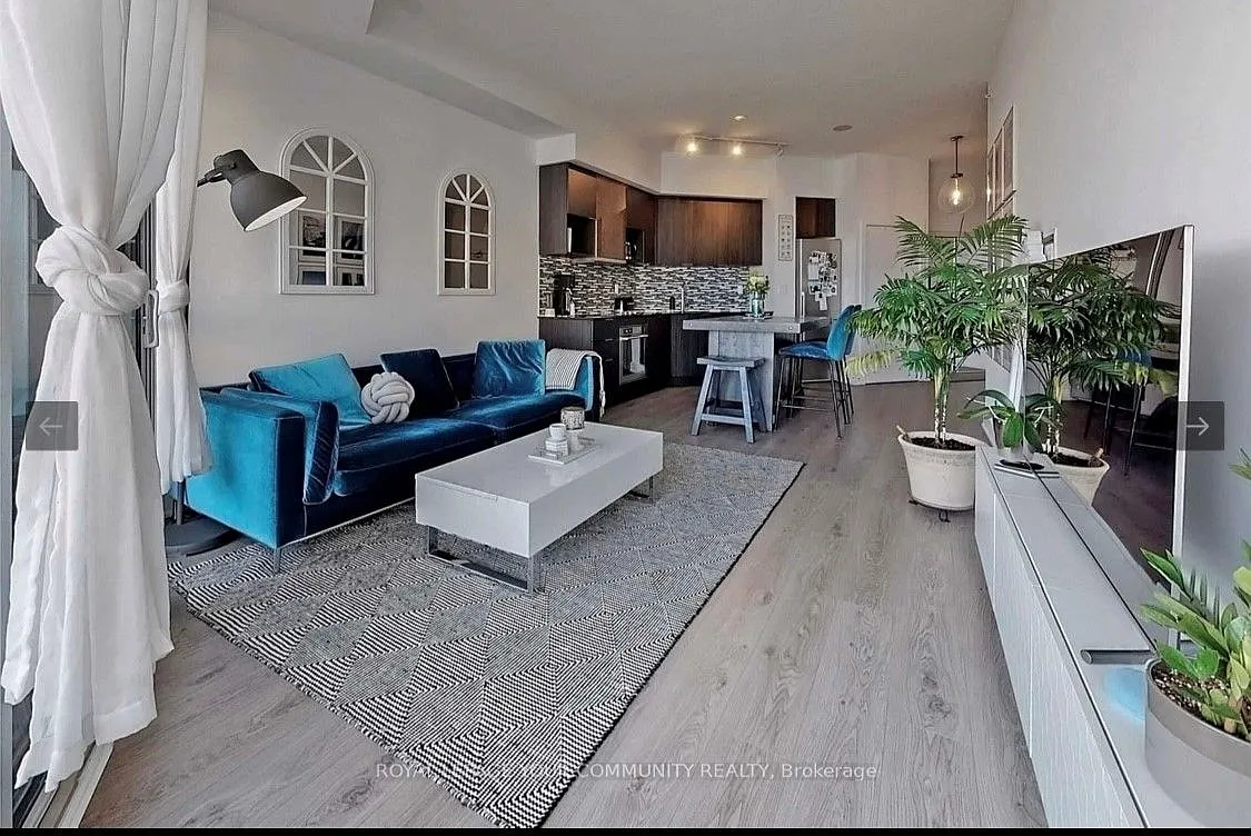 2 bed, $2,400 — Photo 1
