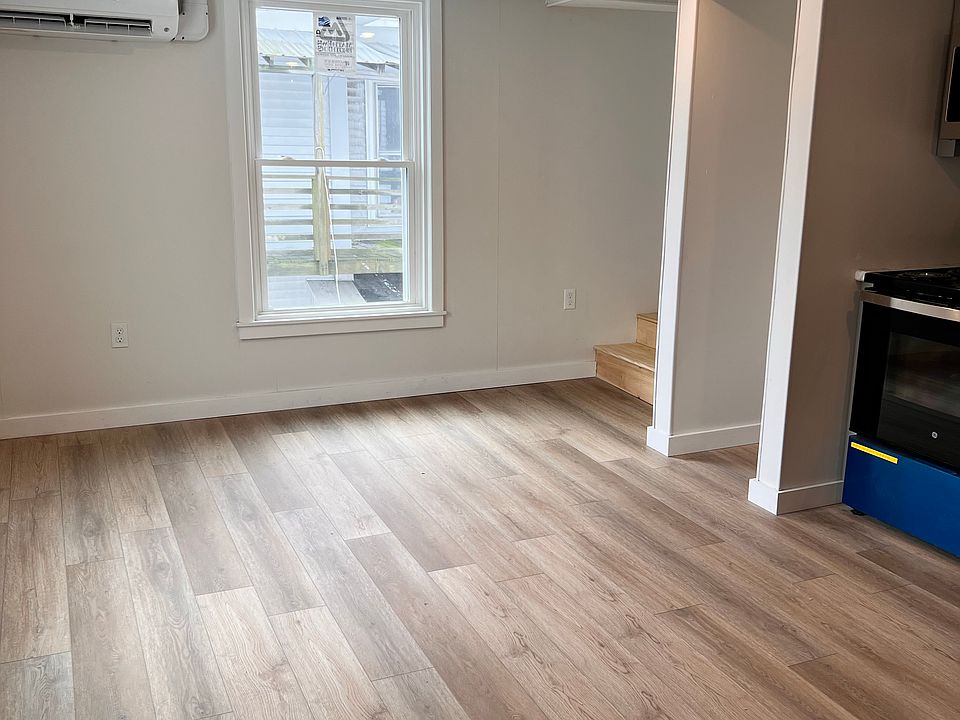 197 Main St Waterville ME Zillow