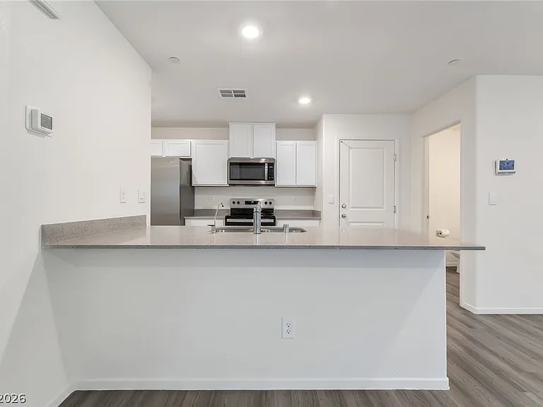 4826 Wine Ridge Ave — Photo 6