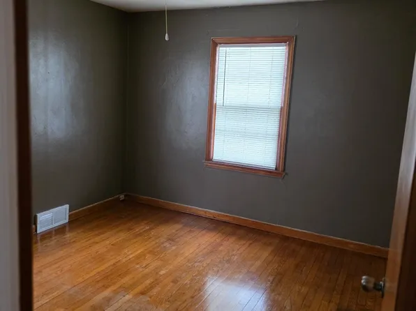 1425 Frederick St, Joliet, IL 60435