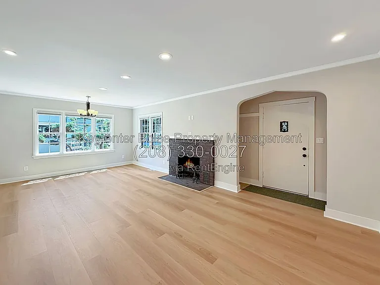 2208 W State St — Photo 5