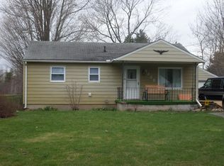 8325 Woolfit Ave, Mount Morris, MI 48458