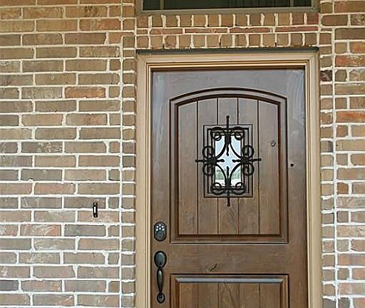 2nd image of 9807 Oak Landing Dr