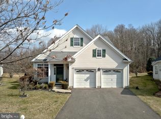 6 Windflower Ln, West Windsor, NJ 08550