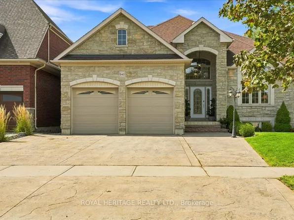 840 Stevenson Rd N, Oshawa, ON L1J 0A2