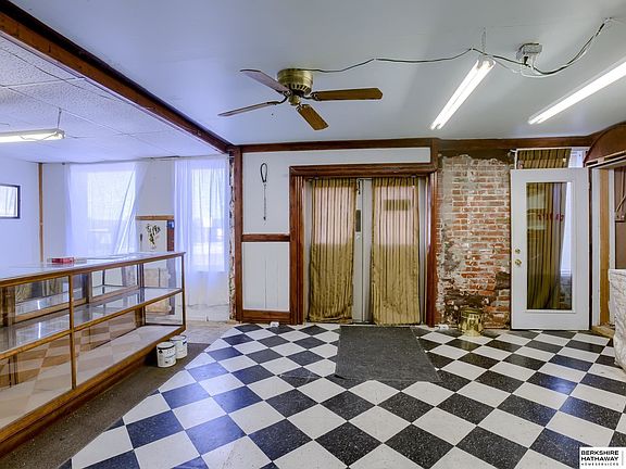 4th image of 203 Antique City Dr