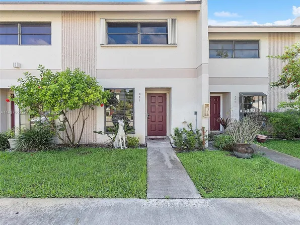 2700 S Oakland Forest Dr APT 307, Oakland Park, FL 33309