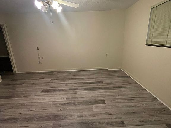 5th image of 1071 S Edgewood Ave #304