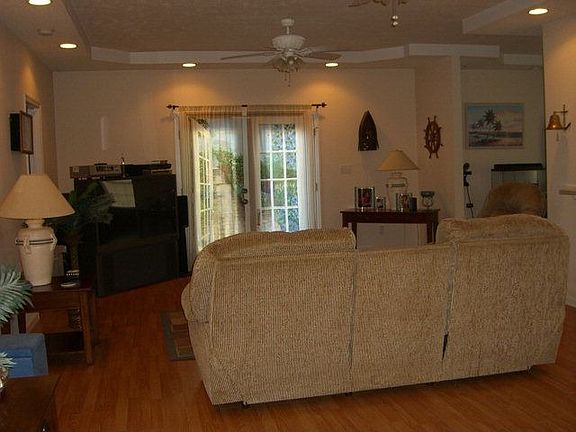 4th image of 102 Artzi Dr