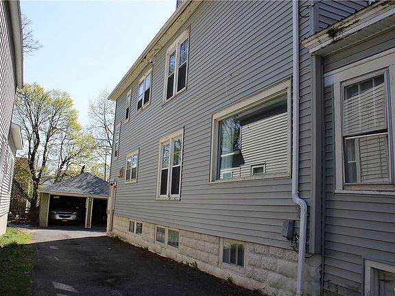 2nd image of 253-255 Roosevelt Ave #55