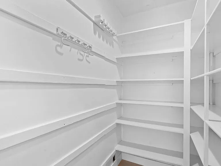16612 Graham Pl — Photo 43