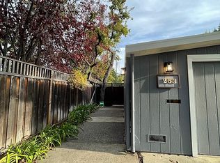 253 Tennessee Ln, Palo Alto, CA 94306