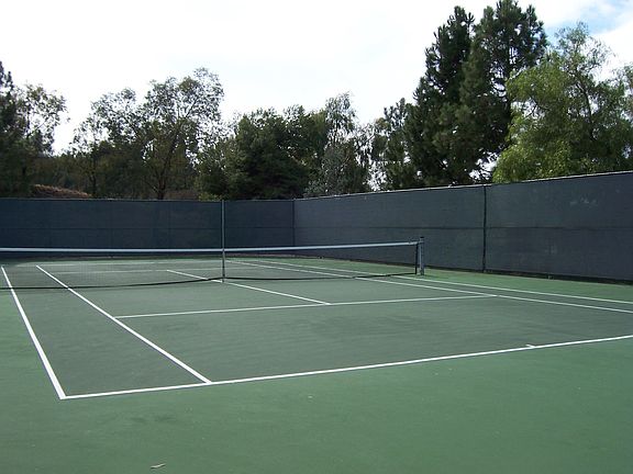Community tennis court