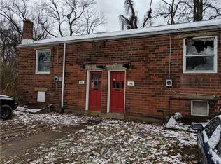 446-452 Cedar Dr, Coraopolis, PA 15108