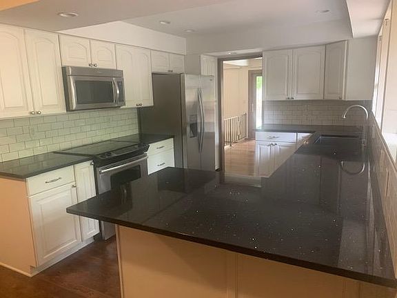 2nd image of 2818 NE 203rd St