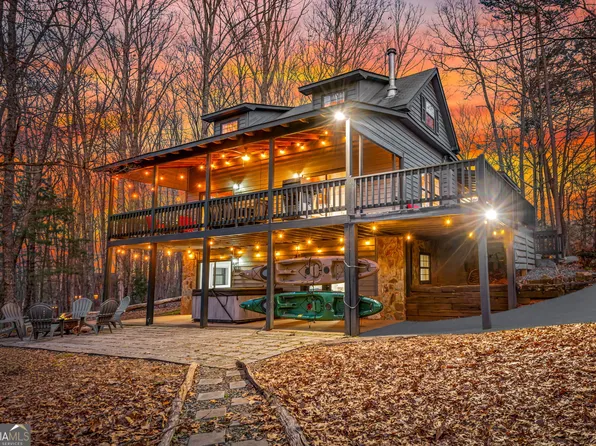 403 Sugar Mountain Rd, Blue Ridge, GA 30513