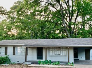 3306 28th Ct, Northport, AL 35476