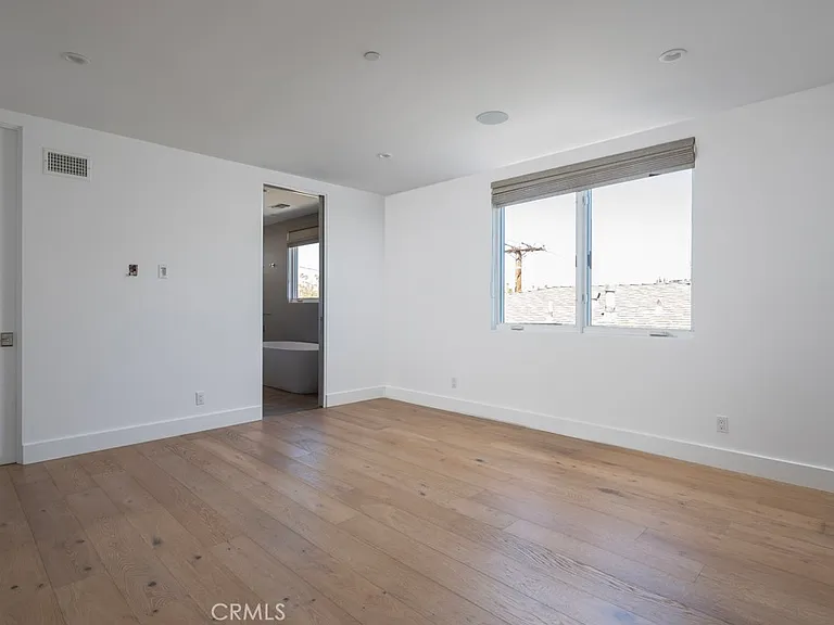 319 Jasmine Ave — Photo 10