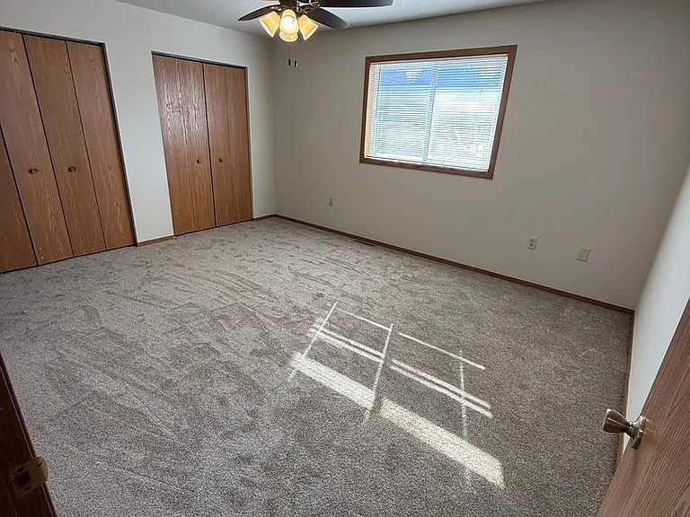 5734 Gables Dr — Photo 7